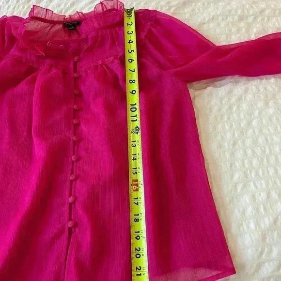 Ann Taylor Petite Small fuscia button up top - Picture 4 of 7